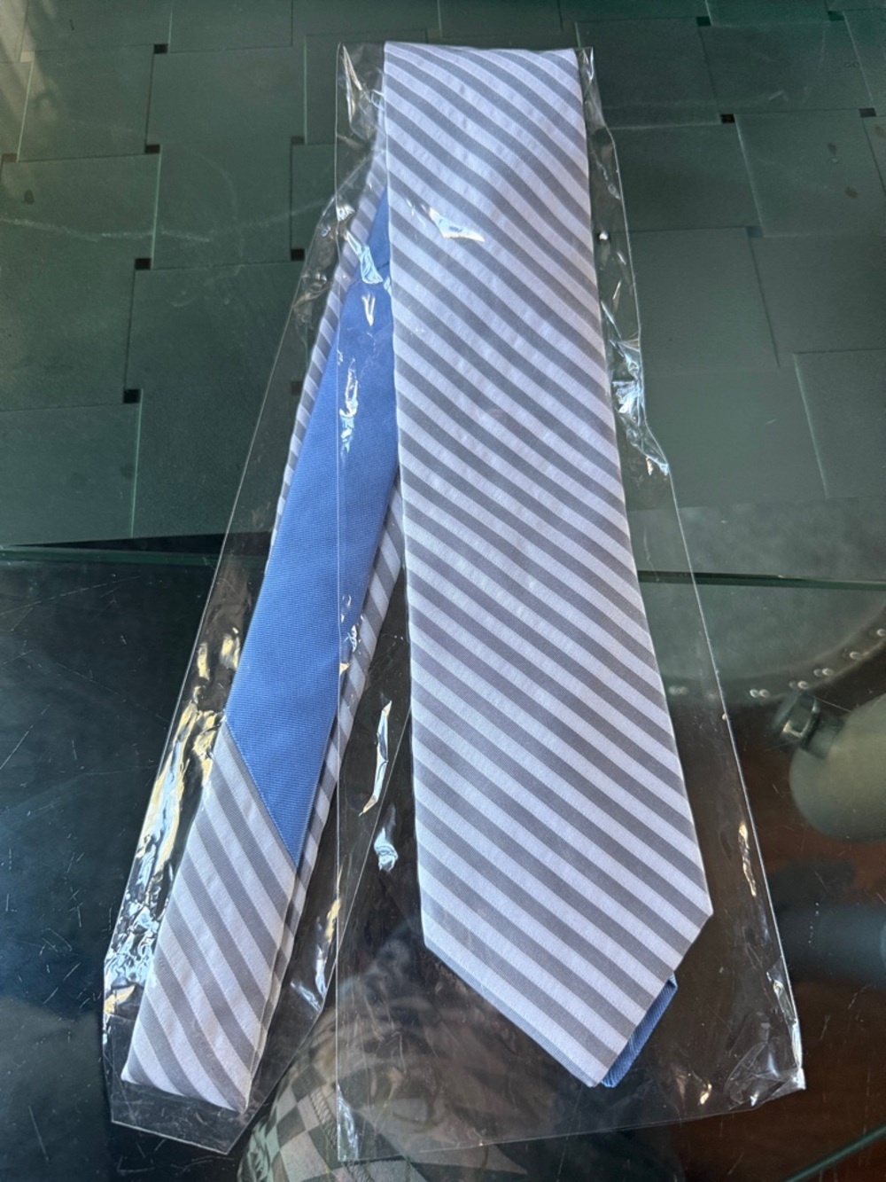 Saks Fifth Avenue Gray and White Diagonal Stripe Tie